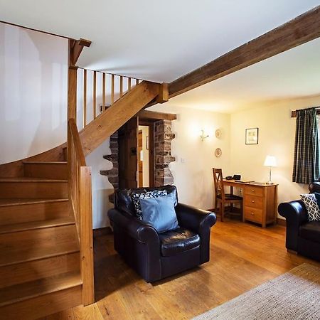 Cabalva Mill Cottage - Very Private And With Views Over The River Wye Clifford Exteriör bild