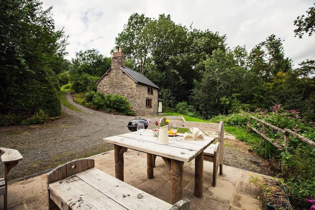 Cabalva Mill Cottage - Very Private And With Views Over The River Wye Clifford Exteriör bild