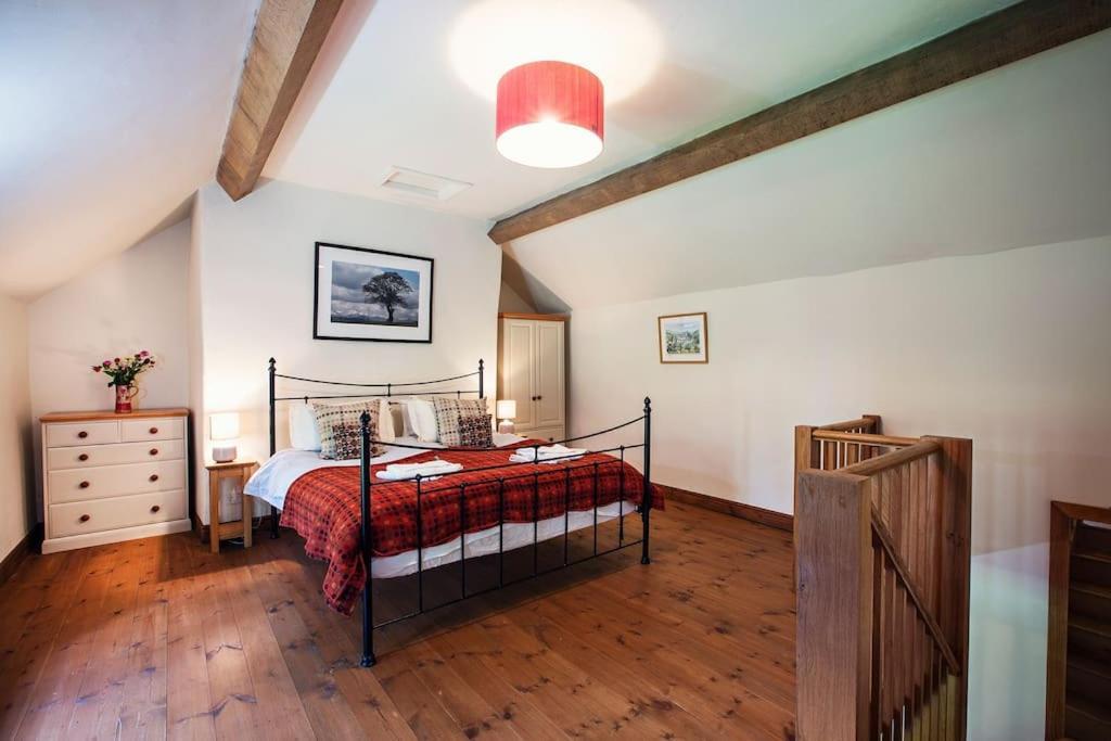 Cabalva Mill Cottage - Very Private And With Views Over The River Wye Clifford Exteriör bild