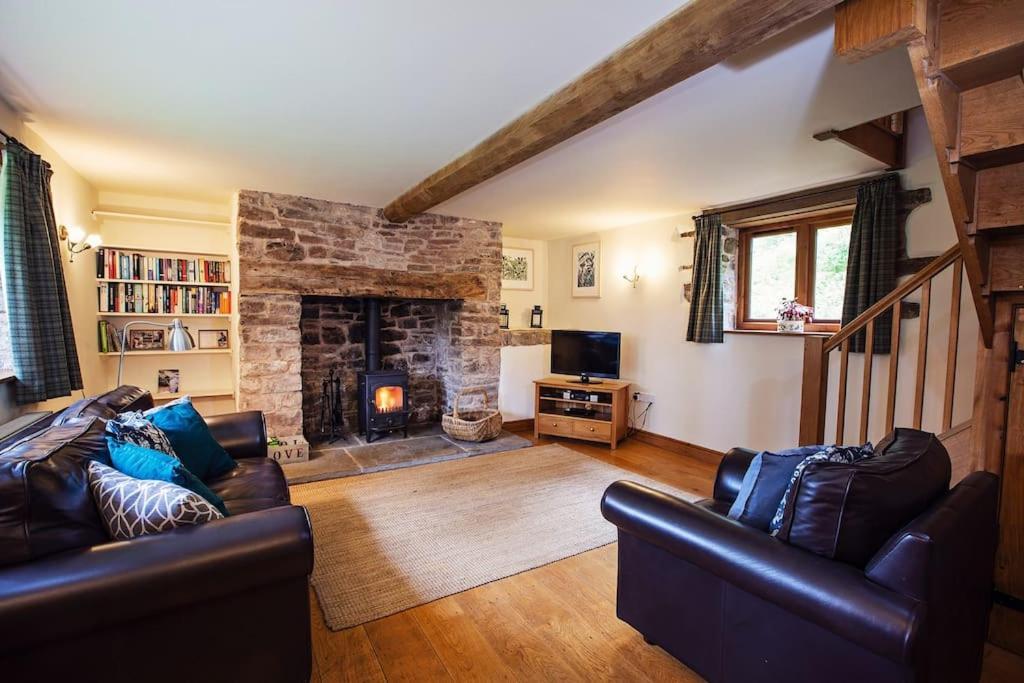 Cabalva Mill Cottage - Very Private And With Views Over The River Wye Clifford Exteriör bild